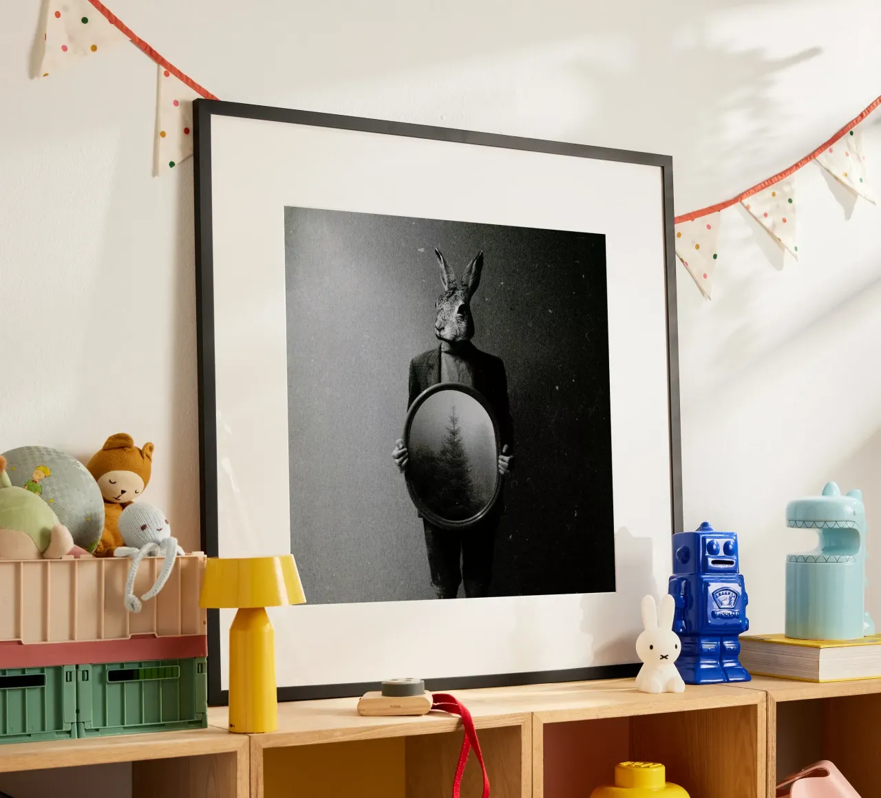 Animales en mi habitación - Conejo poster con marco de plástico de Evgeniy Stepanets