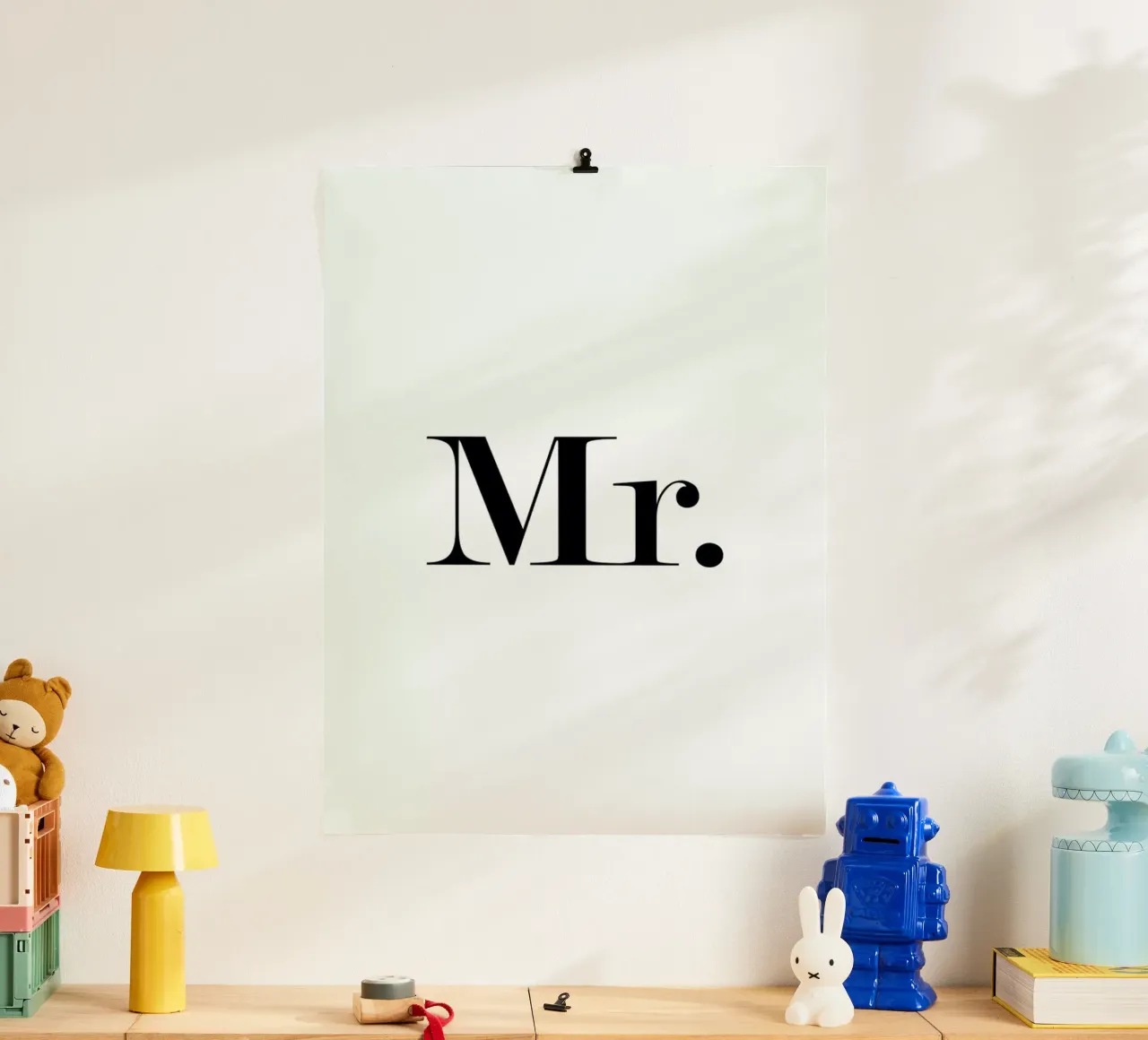 Mr. poster con telaio in plastica da Mottos by Sinan Saydik