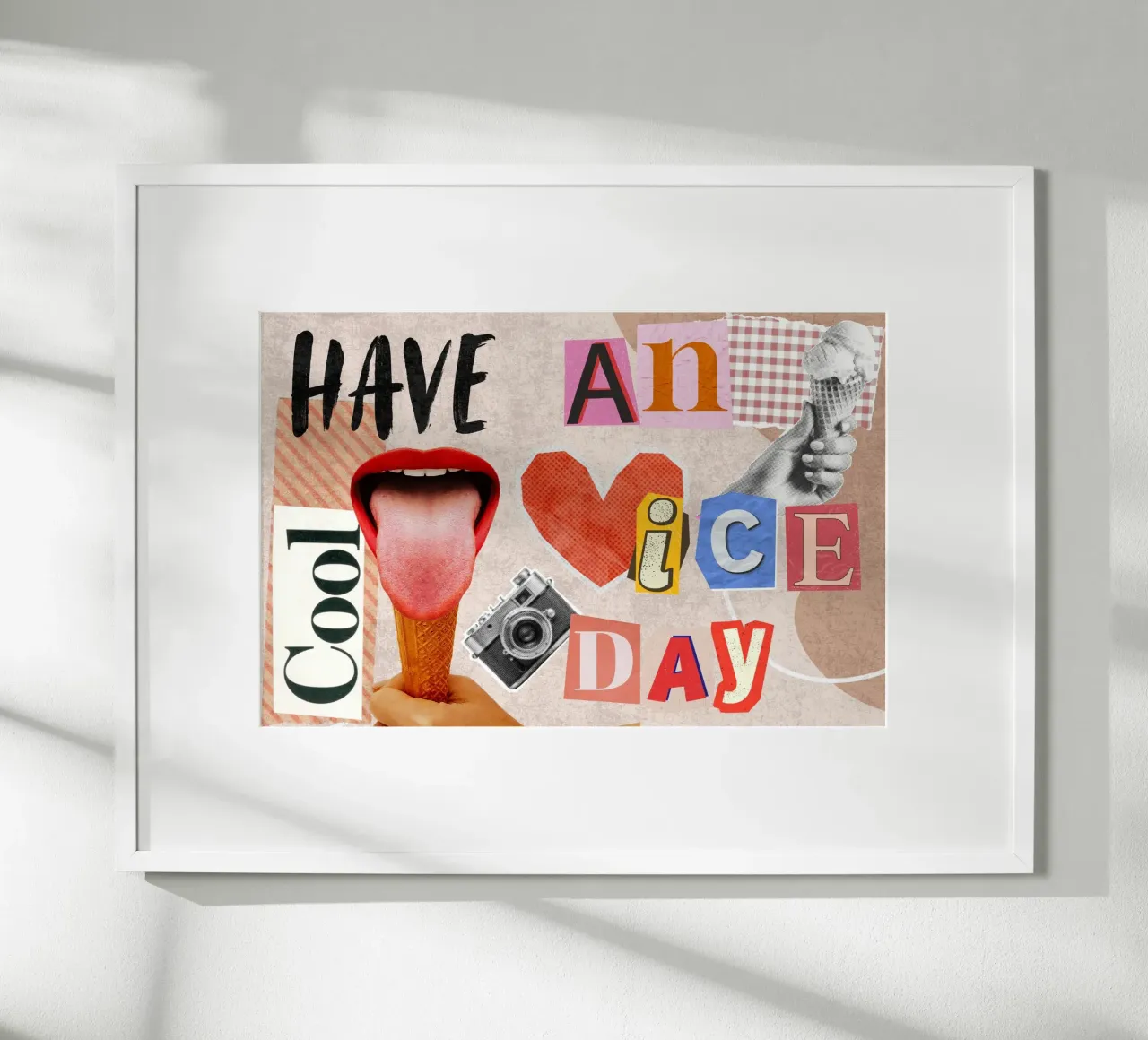 Have an ice day - cool & funny pun to be nice poster con telaio in plastica da Collage Quotes
