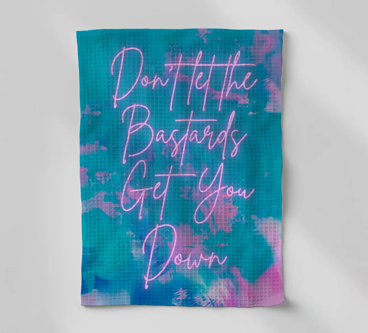 Levendige abstracte print 'Don't Let The Bastards Get You Down theedoek van FABOArt