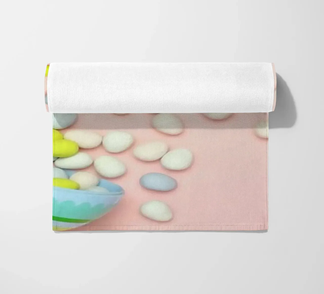 Easter Egg Spill telo mare da Juj Winn