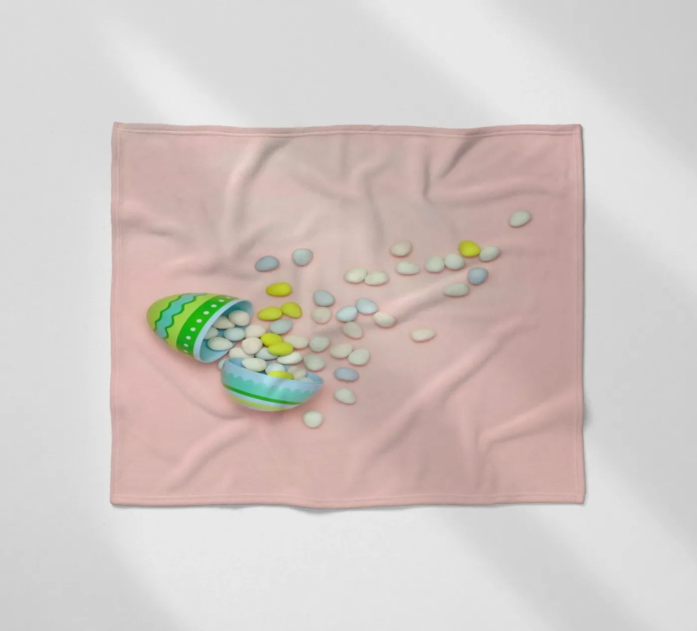 Easter Egg Spill Fleecedecke von Juj Winn