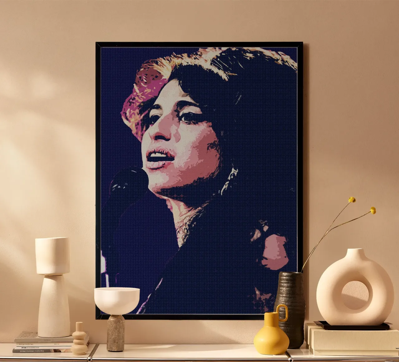 La storia di Amy Winehouse poster con telaio in alluminio da neonartroom