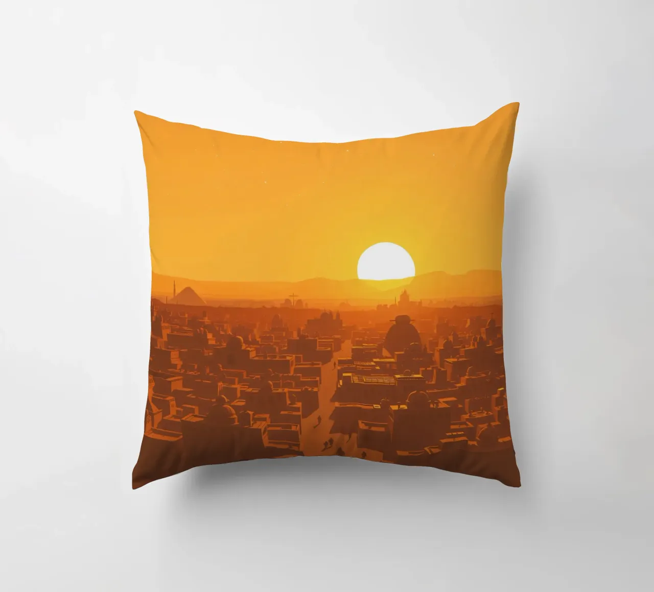 Tramonto sulla città antica con sagome di persone che camminano cuscino da DesignDoodle