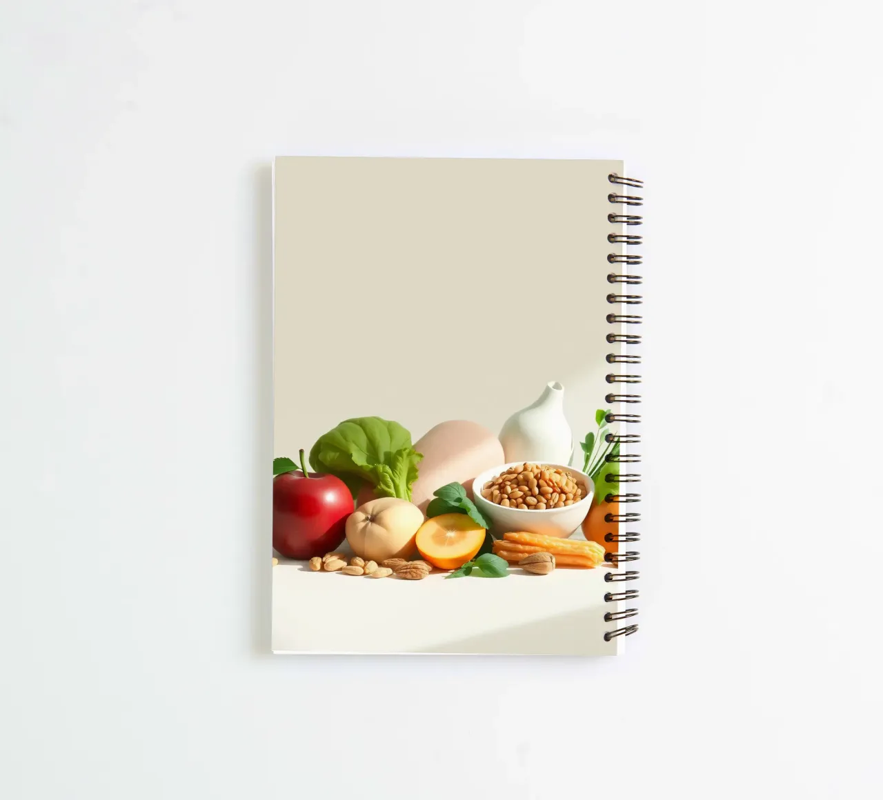 Eine bunte Mischung aus frischem Obst, Gemüse und Nüssen Ringbuch von DesignDoodle
