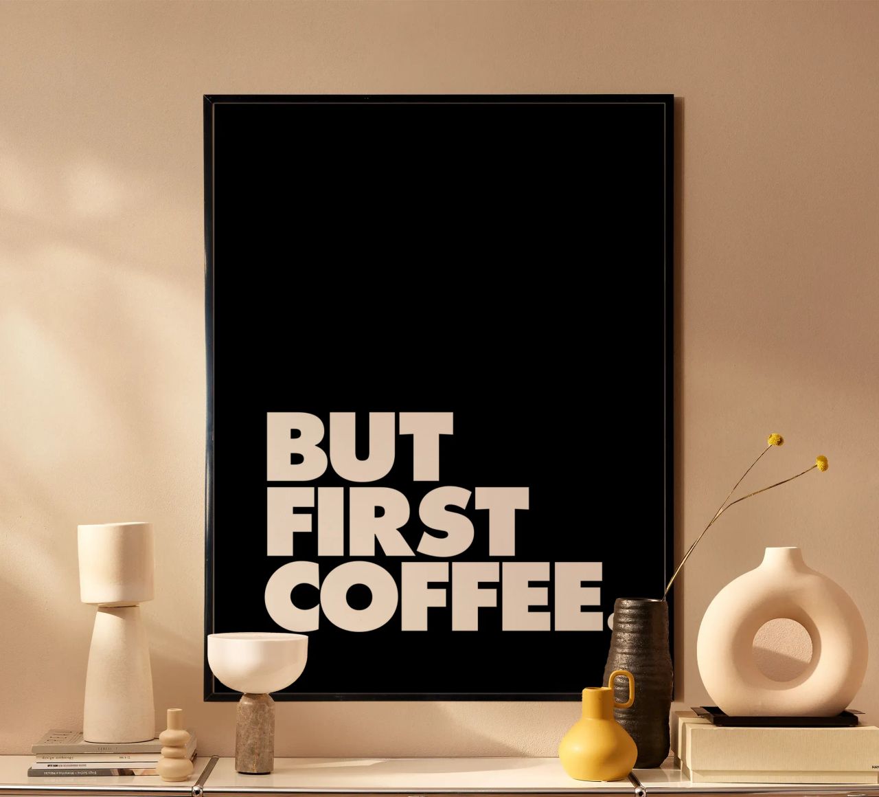 Aber zuerst Kaffee Schwarz-Weiß-Typografie drucken Poster von THE MOTIVATED TYPE