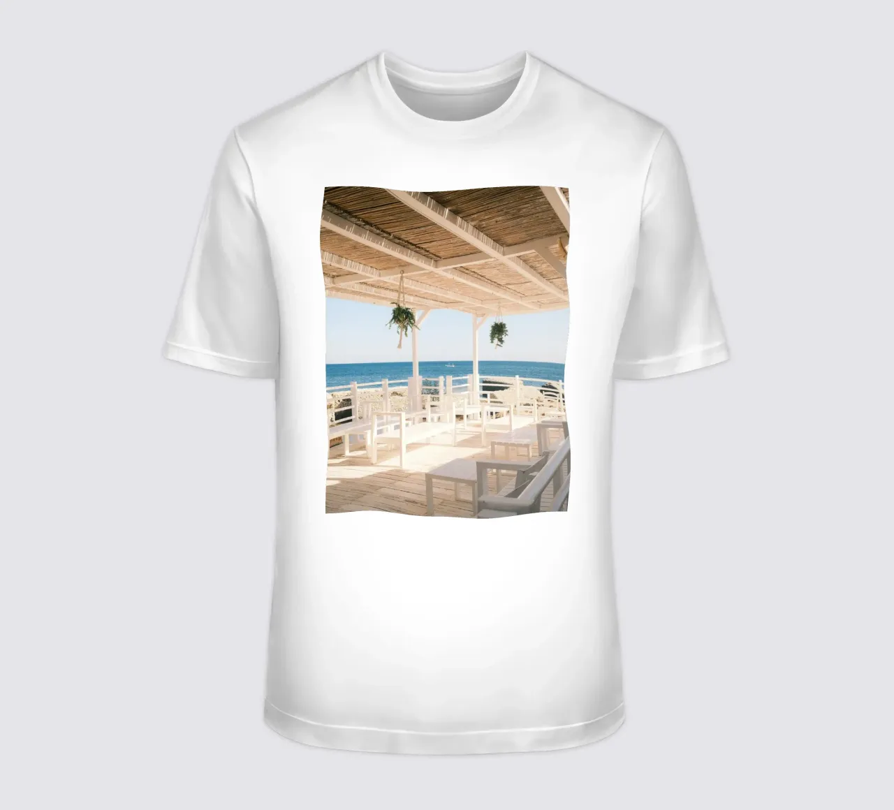 Seaside Serenity t-shirt da FujiPrints