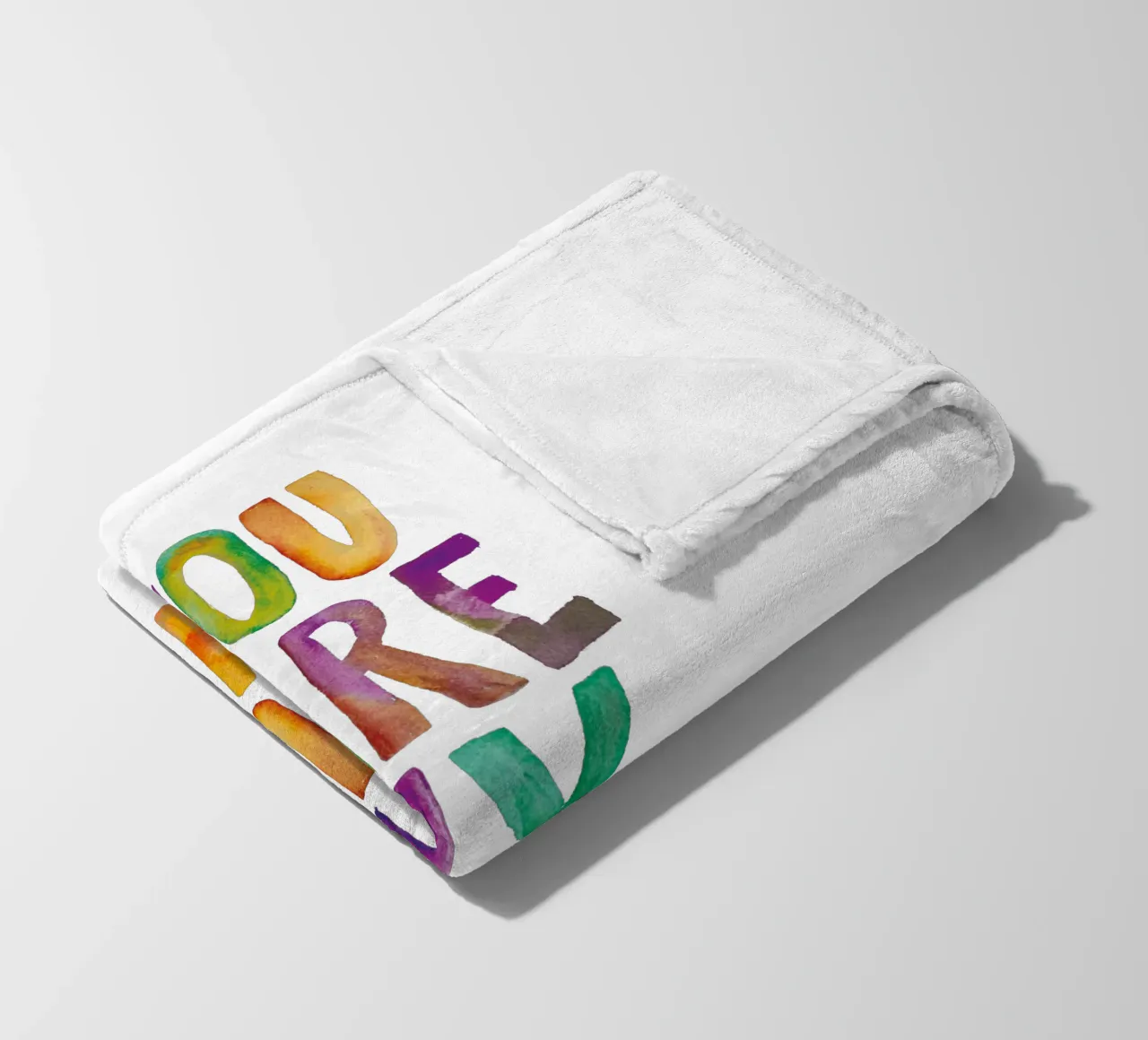You Are My Sunshine - Design tipografico arcobaleno coperta in pile da THE MOTIVATED TYPE