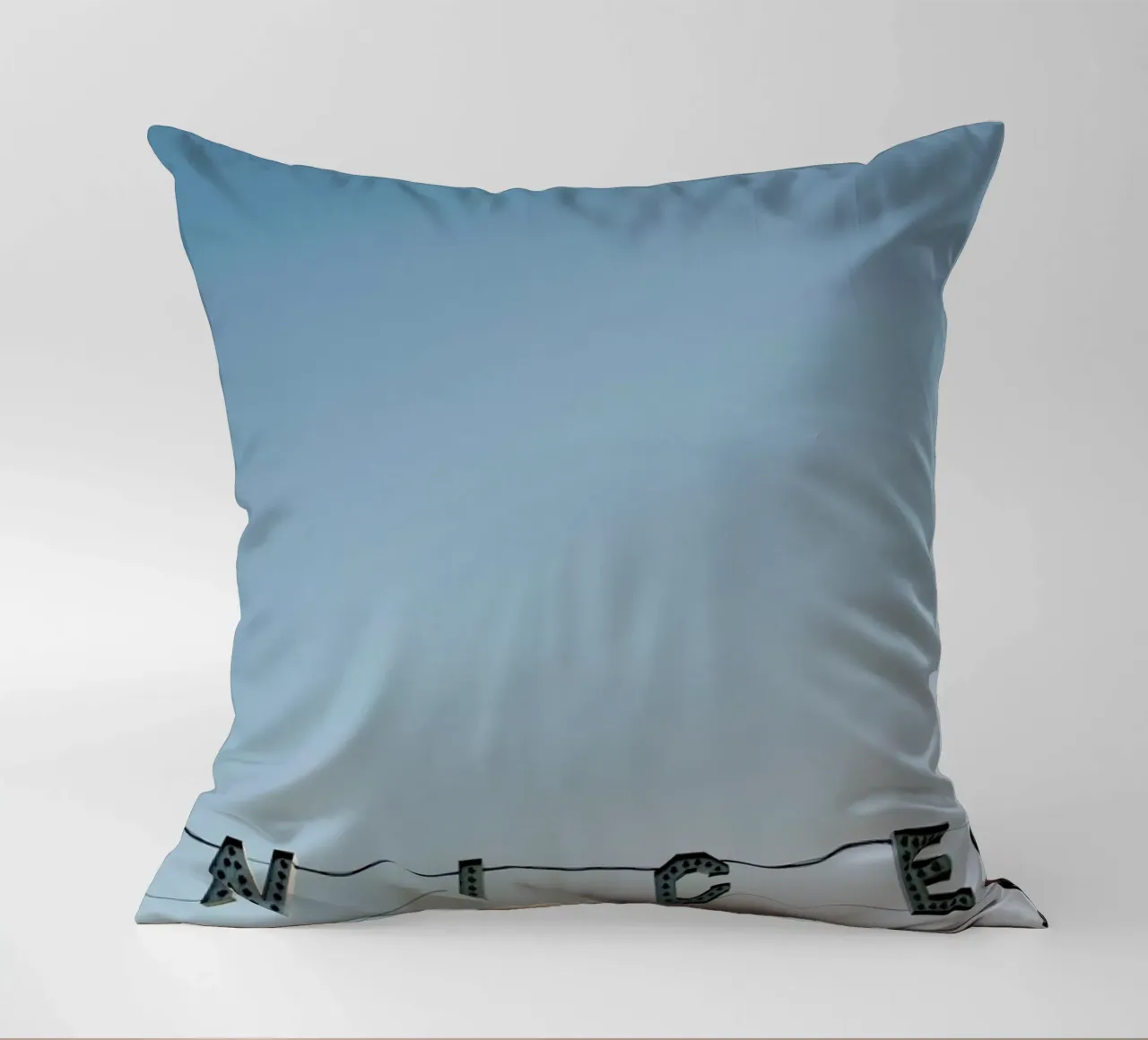 Ve-Nice cuscino da Chris Abatzis