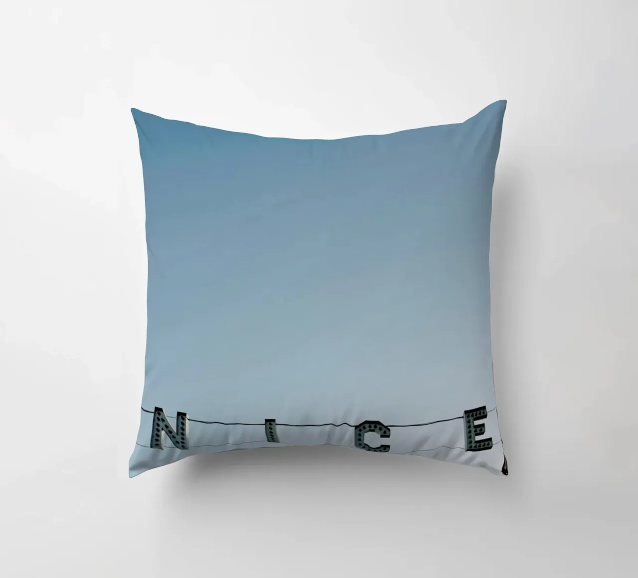 Ve-Nice cuscino da Chris Abatzis