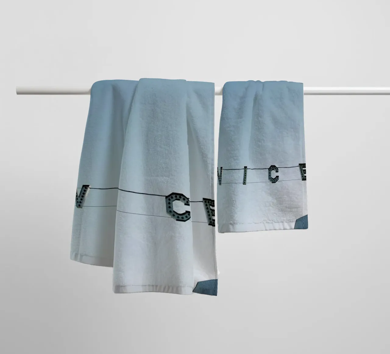 Ve-Nice asciugamano da bagno da Chris Abatzis