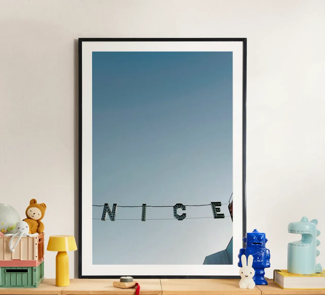 Ve-Nice poster con telaio in legno da Chris Abatzis