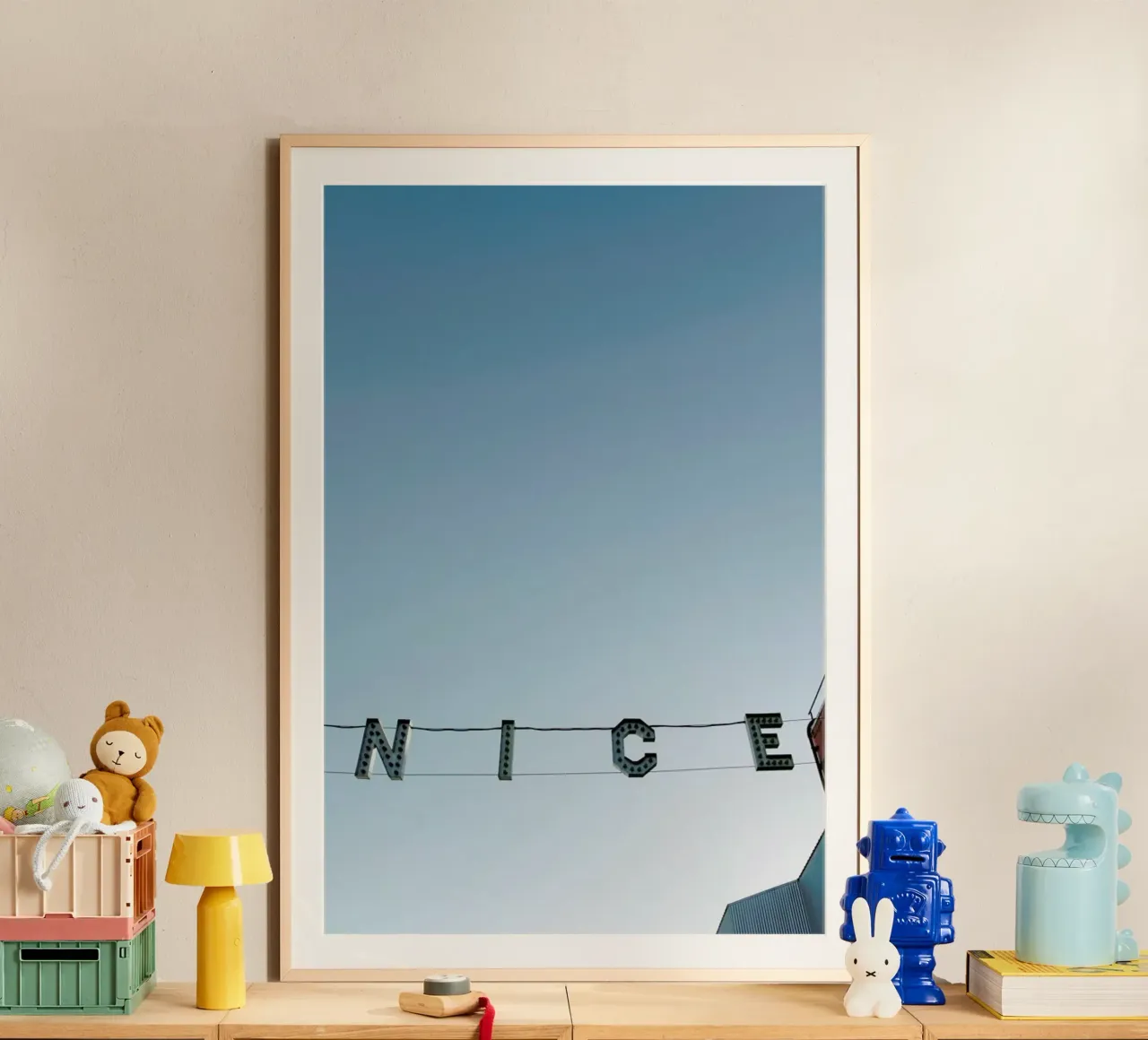 Ve-Nice poster con telaio in legno da Chris Abatzis