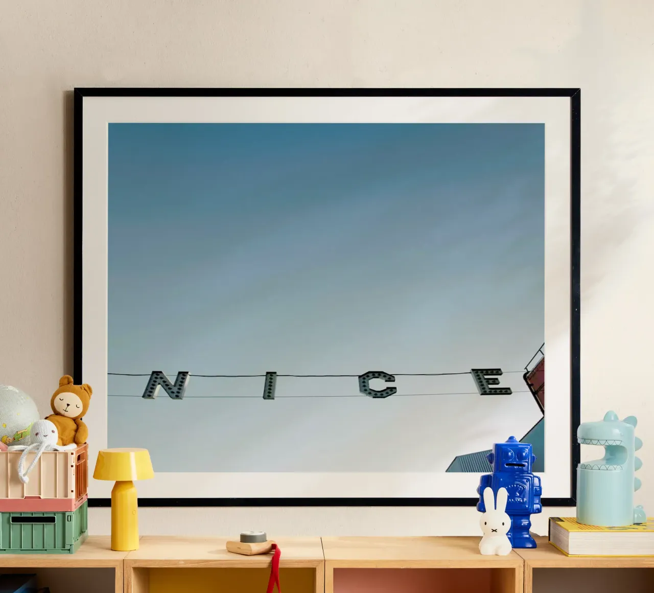 Ve-Nice poster con telaio in legno da Chris Abatzis
