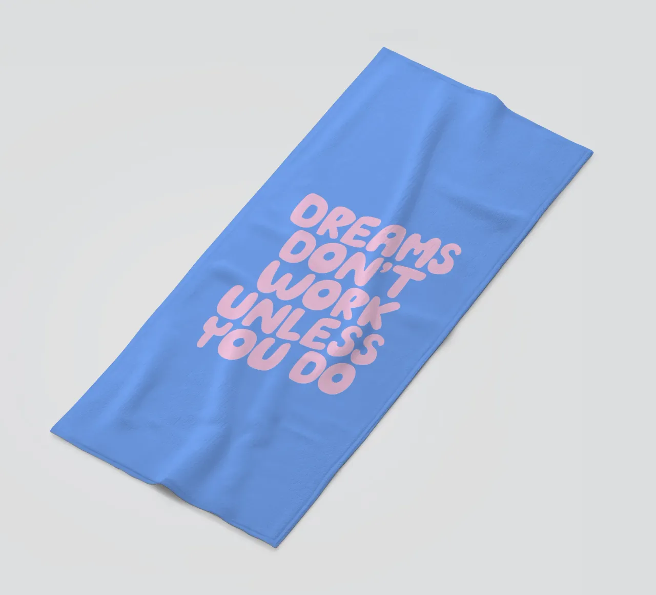 I sogni non funzionano se non si fa tipografia rosa e blu telo mare da THE MOTIVATED TYPE