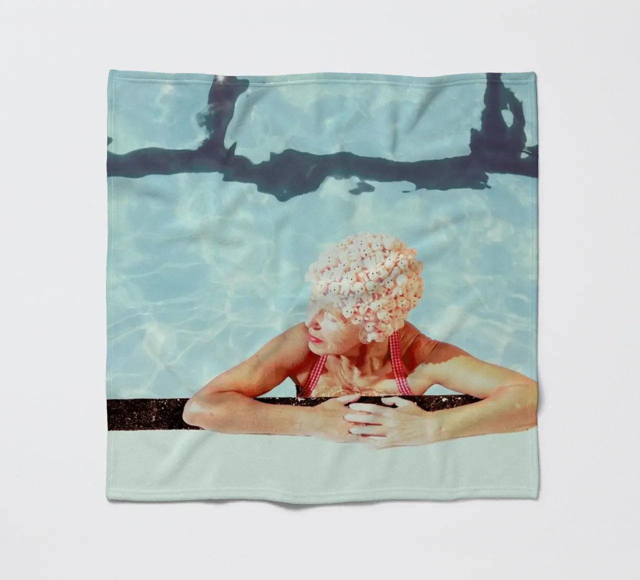 Kewpie 3 coperta in pile da Julian Wolkenstein