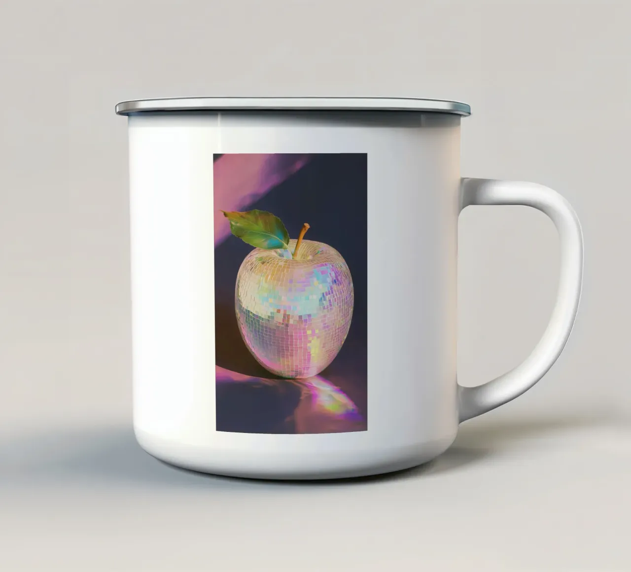 Mela Disco Ball iridescente tazza in smalto da Melloi Art Print