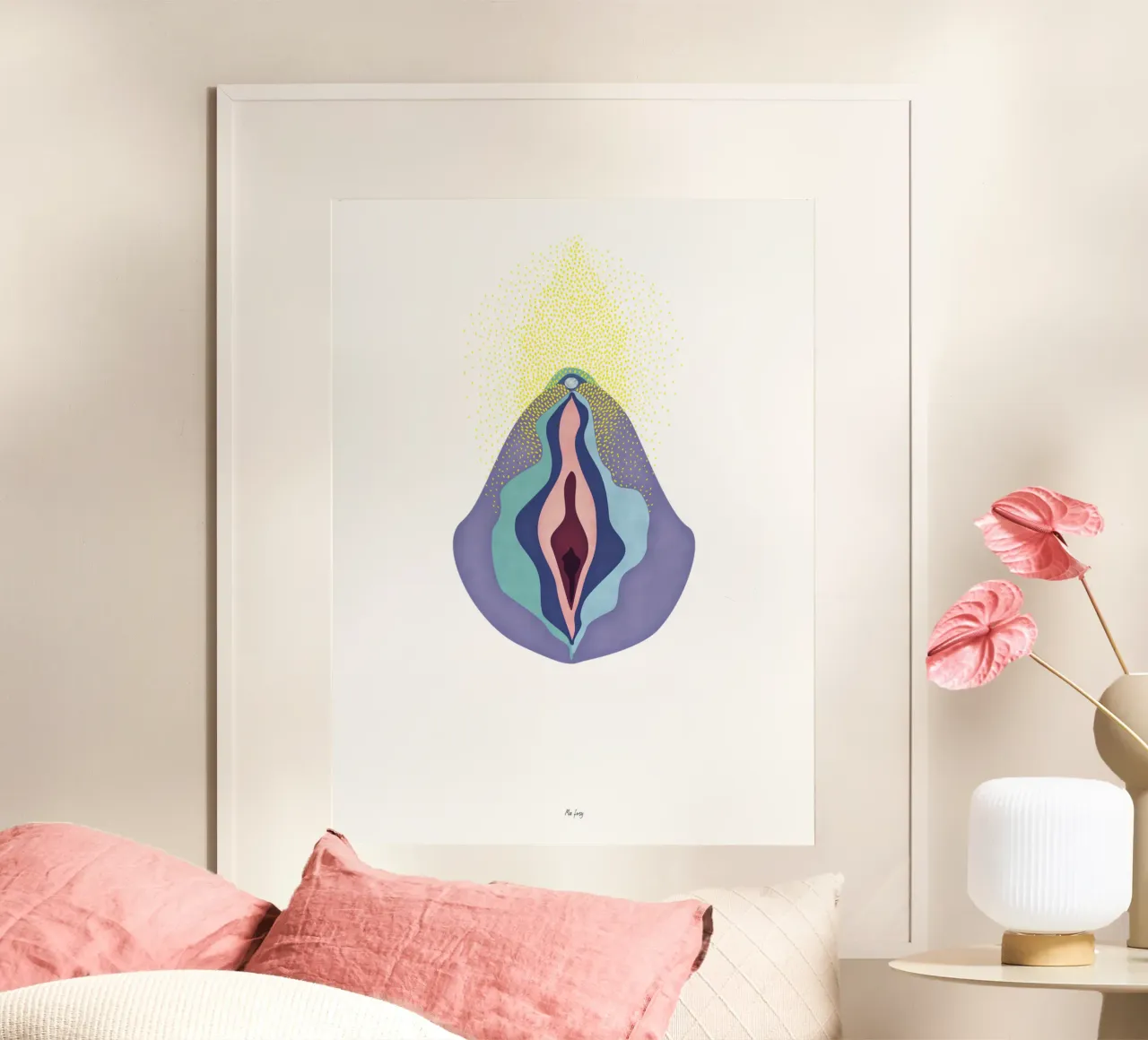 Purple flower poster con telaio in legno da Mie Frey Damgaard