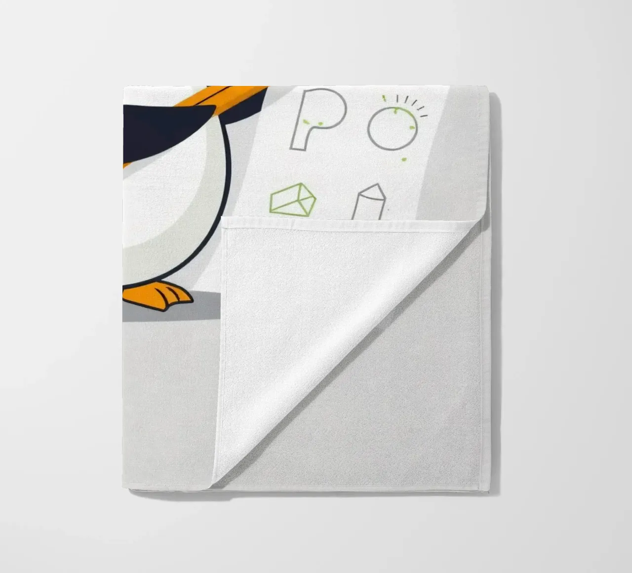 Un pinguino dei cartoni animati che disegna forme e lettere telo mare da DesignDoodle