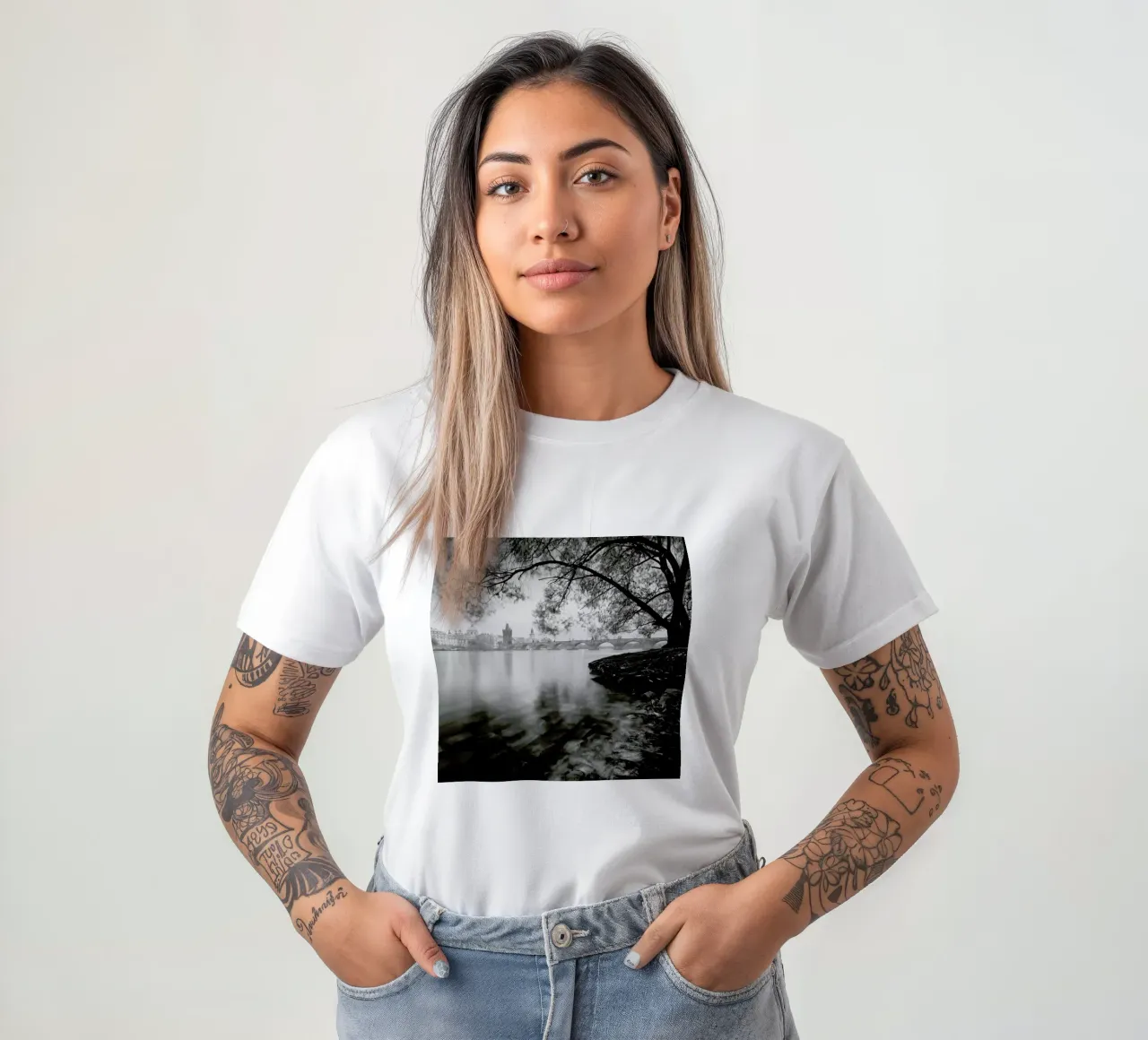 Vltava Study - Autumn Leaves, Prag t-shirt by Håggard Photography | Ronny Behnert