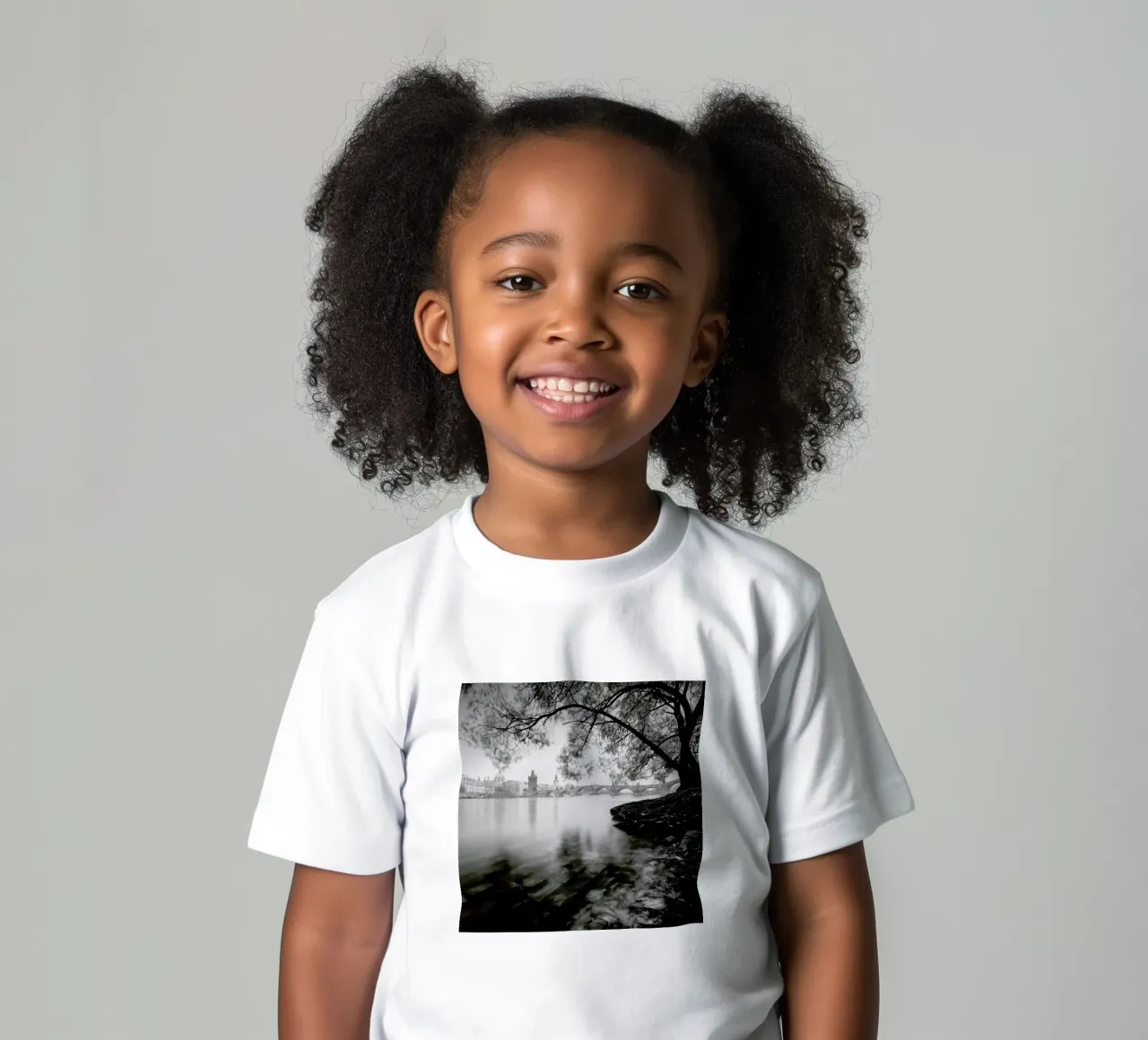 Vltava Study - Autumn Leaves, Prag kids t-shirt by Håggard Photography | Ronny Behnert