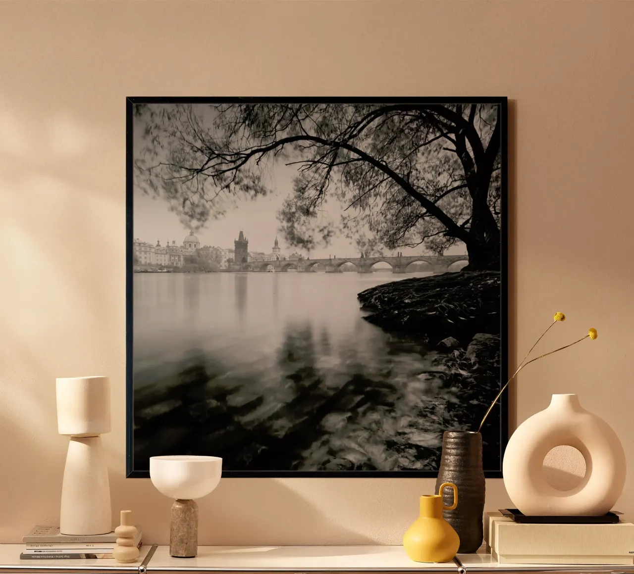 Vltava Study - Autumn Leaves, Prag poster con telaio in alluminio da Håggard Photography | Ronny Behnert