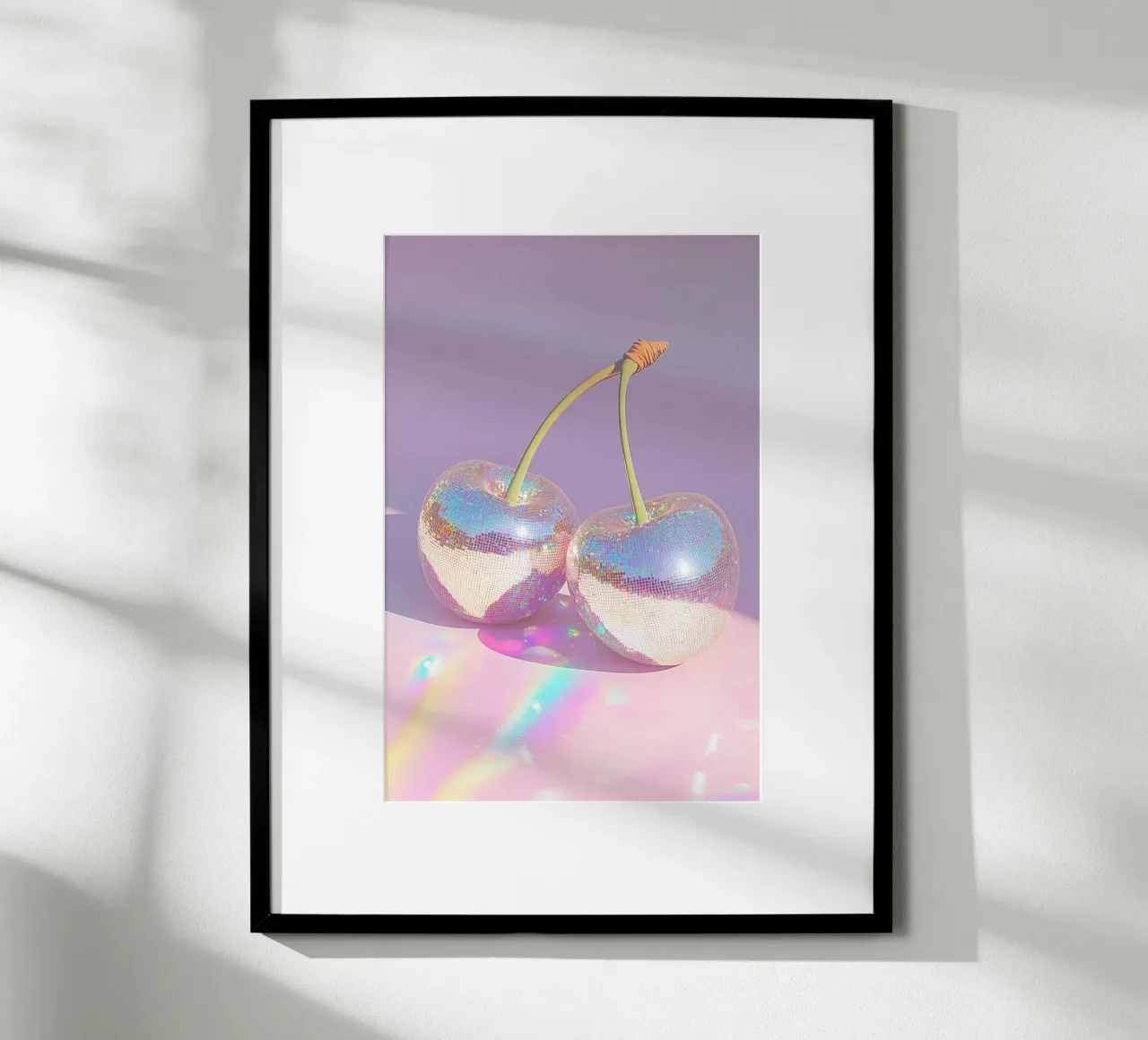 Prickelnde Disco-Ball-Kirschen Poster mit Kunststoffrahmen von Melloi Art Print