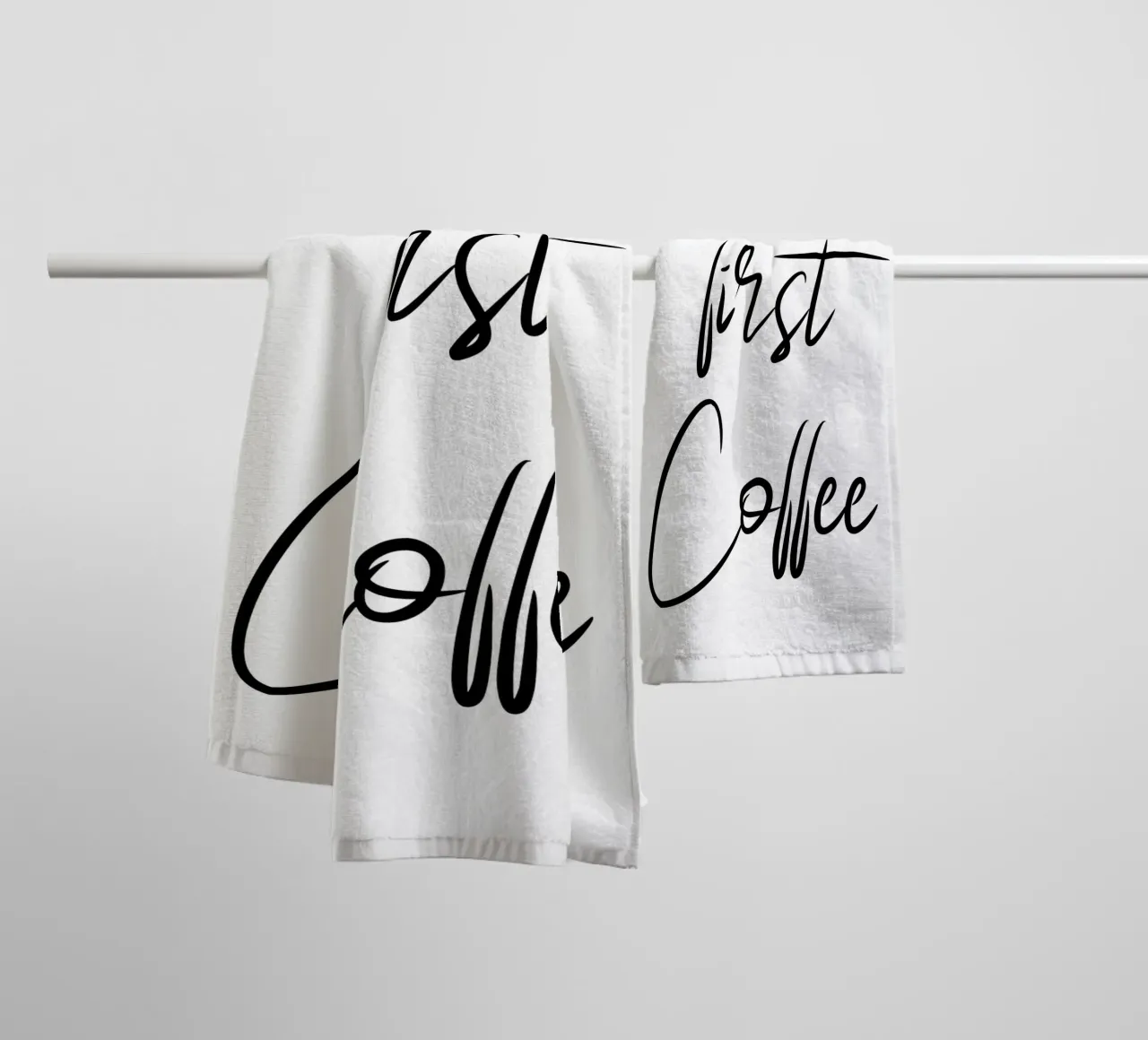 Ma prima il caffè - La scrittura a mano asciugamano da bagno da pierosvisuals