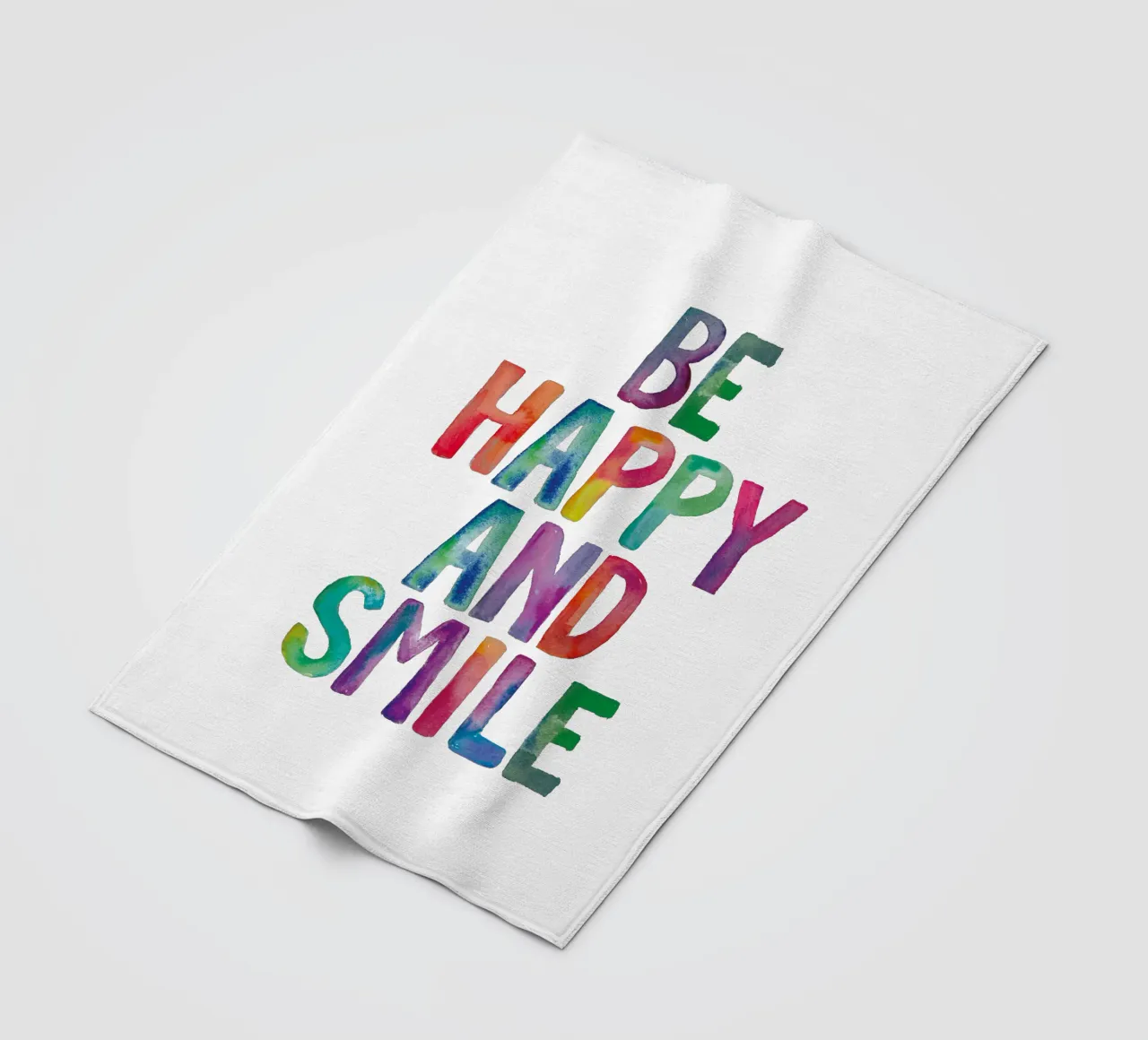 Design tipografico arcobaleno Be Happy and Smile coperta in pile da THE MOTIVATED TYPE