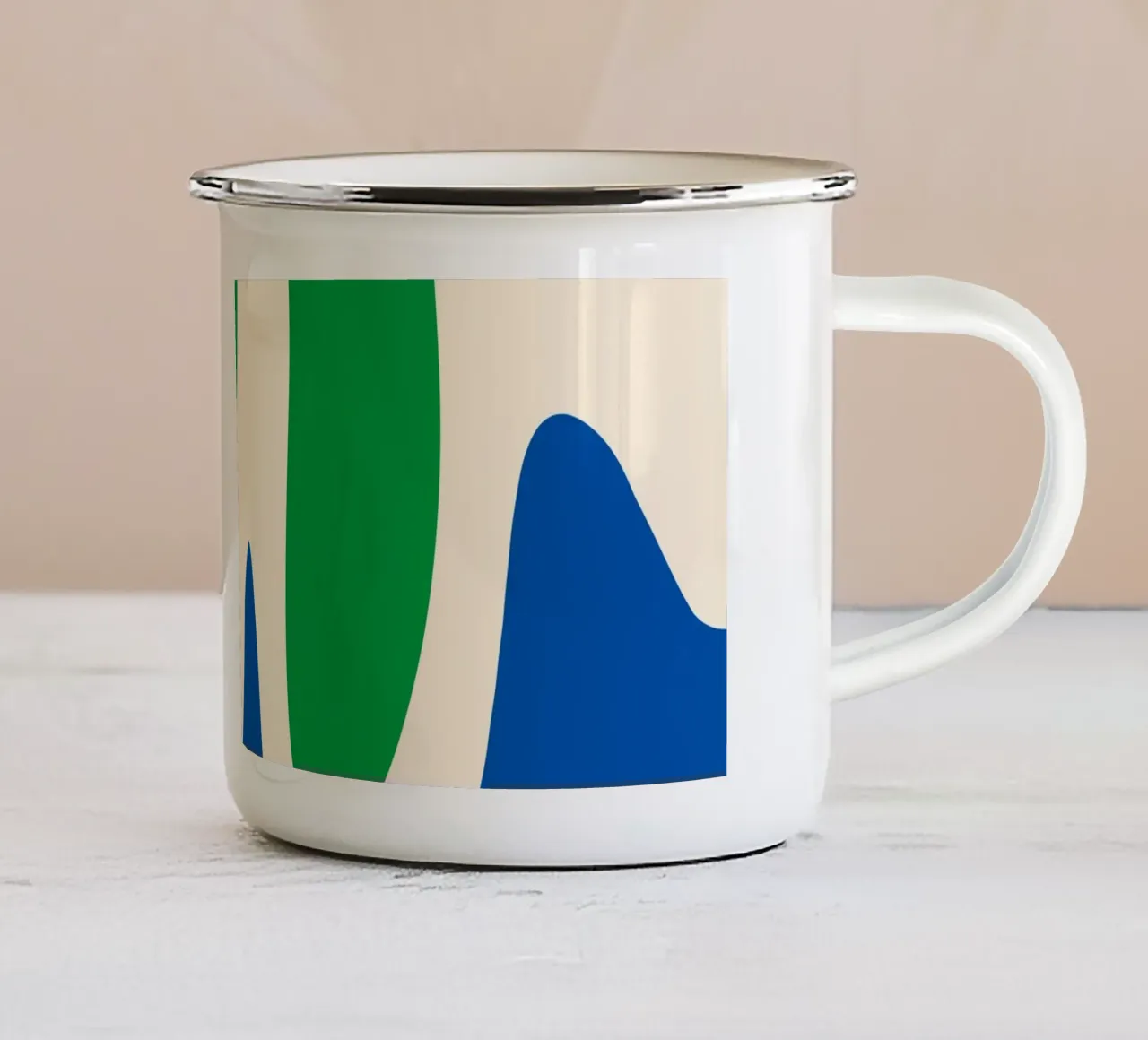 Forme astratte e moderne - verde, blu e crema tazza in smalto da Wackapacka