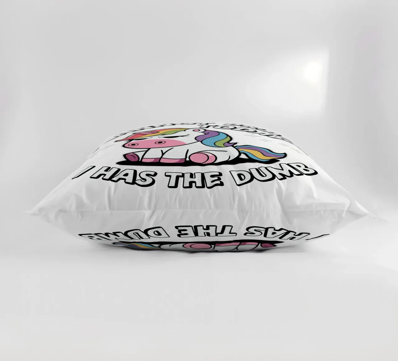 I cannot brain today, I has the dumb Kissen von edsonramosart