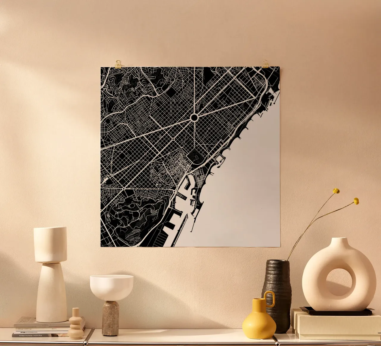 Barcelona White poster con telaio in legno da Urban Maps