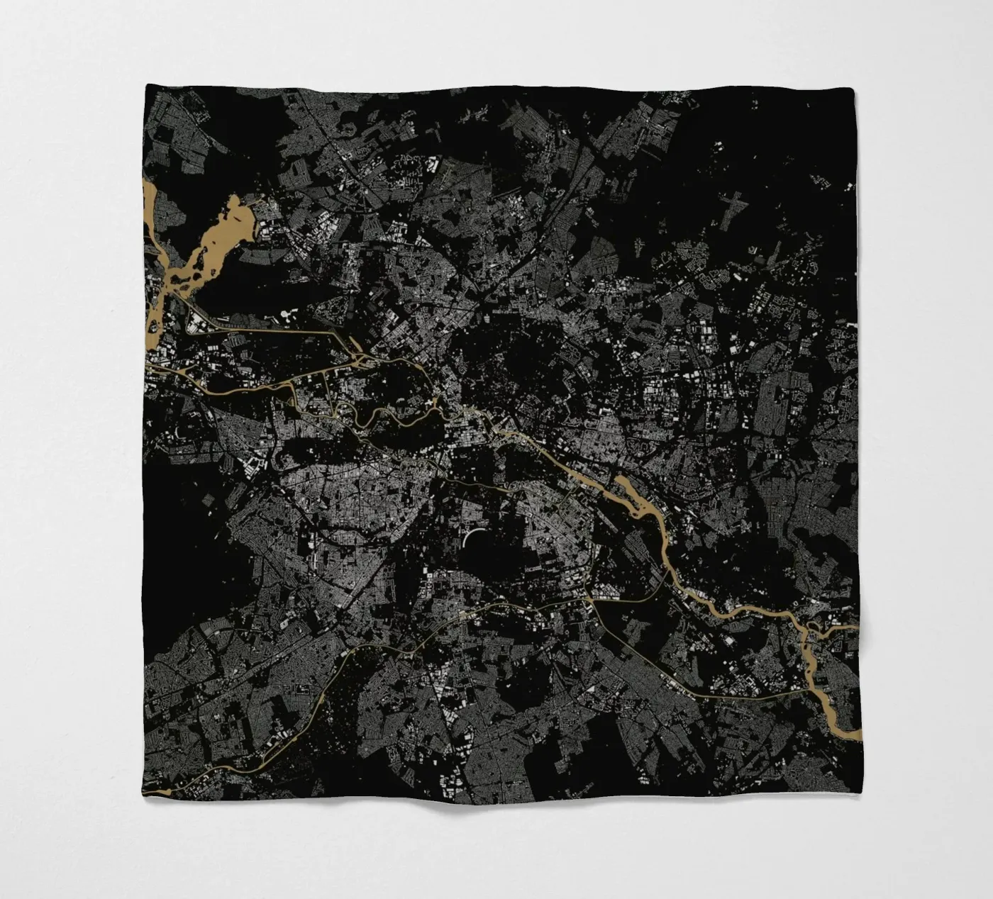 Berlin Brown Fleecedecke von Urban Maps