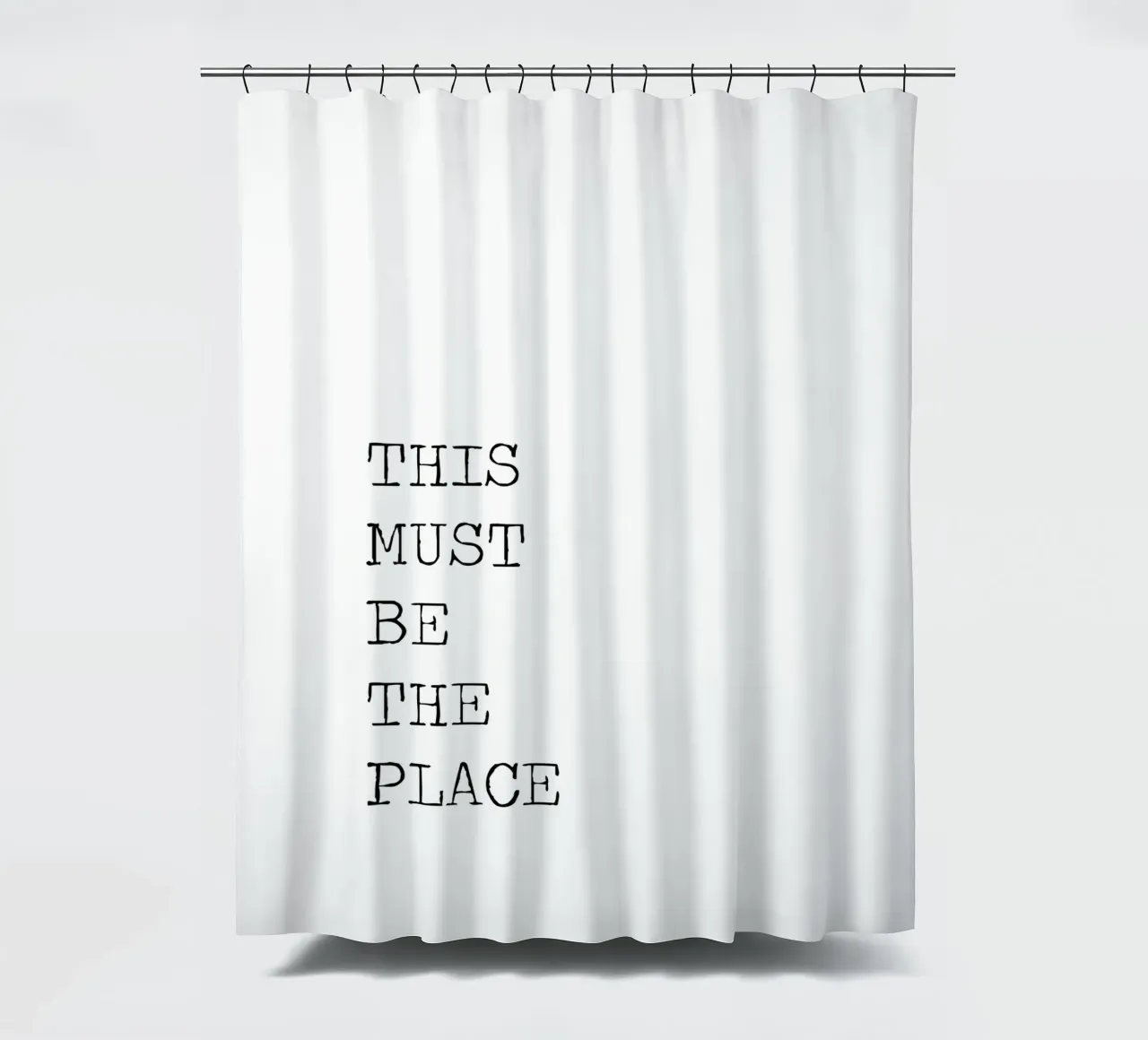 This Must Be The Place Citazione minimalista in bianco e nero tenda da doccia da Summer Soul Co. - Quotes