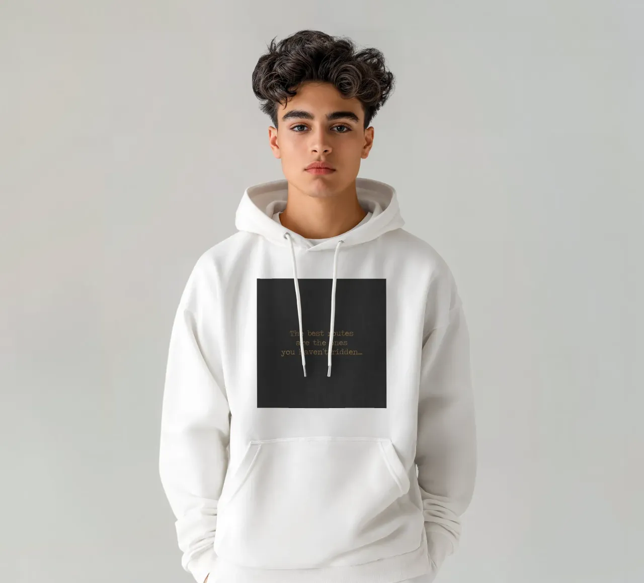 Las mejores rutas son las que no has recorrido Cita sudadera con capucha de Summer Soul Co. - Quotes