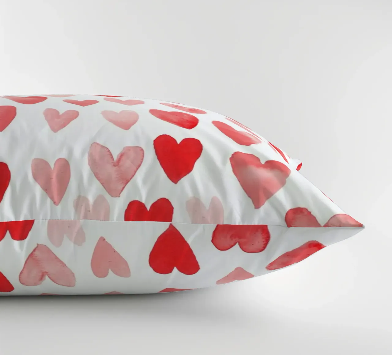 Valentines Hearts Kissen von Charlotte Winter