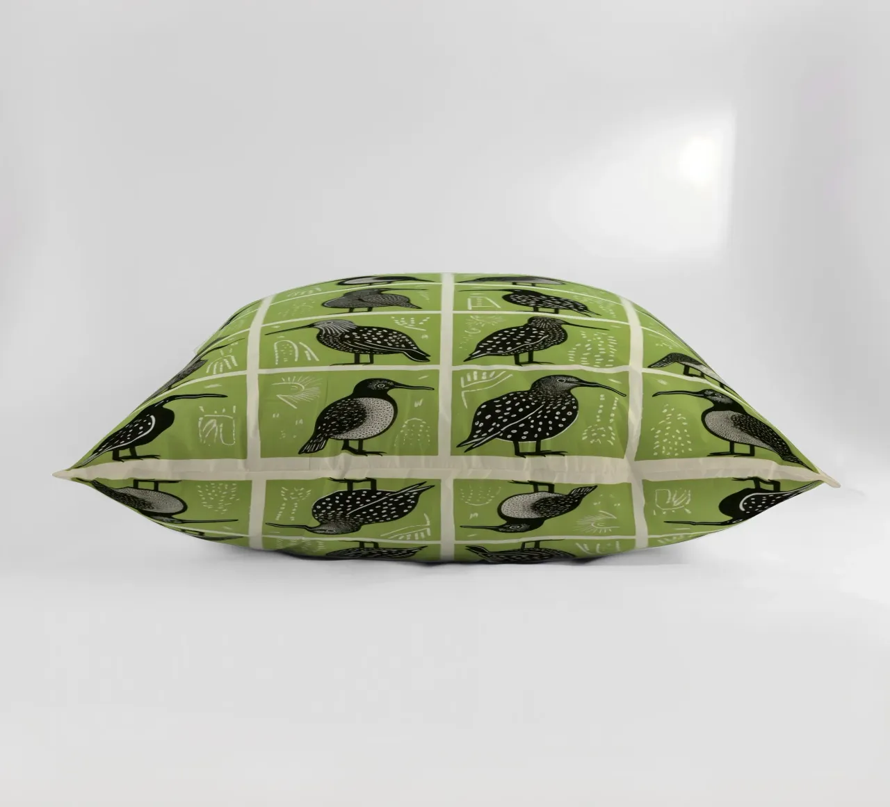 Kiwi verdi cuscino da Minimal Animal Art