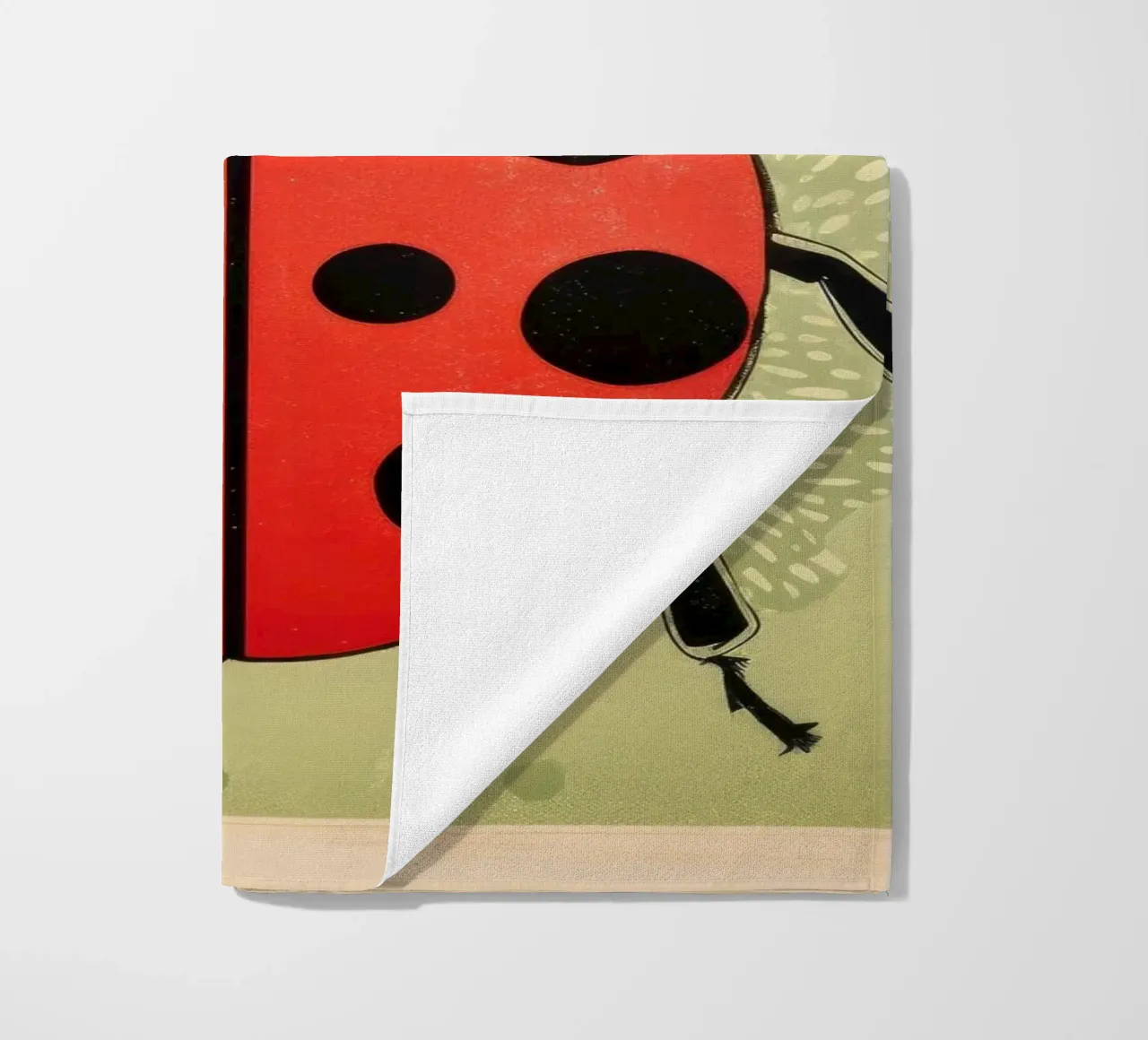 Coccinella verde 2 telo mare da Minimal Animal Art