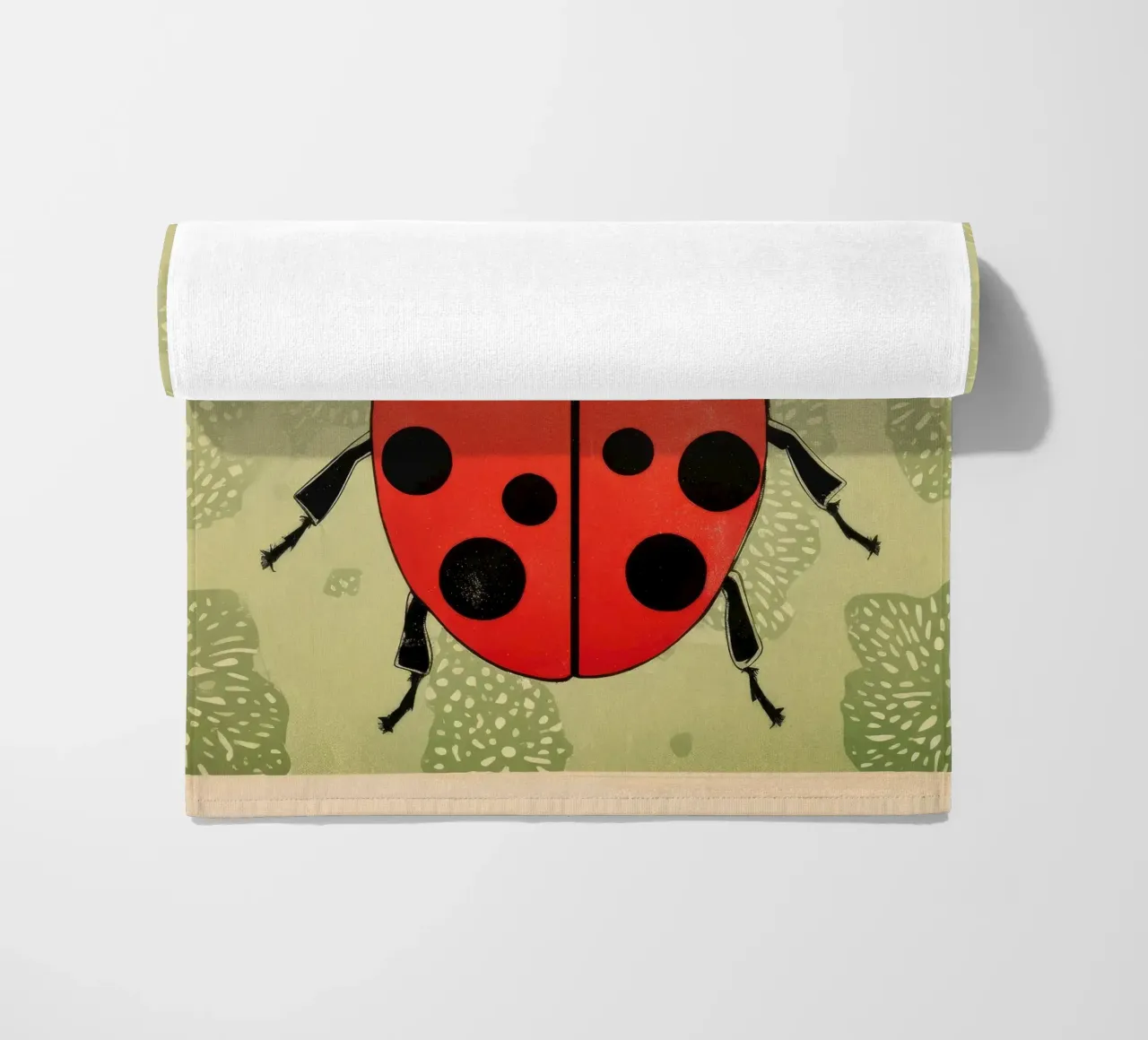 Coccinella verde 2 telo mare da Minimal Animal Art