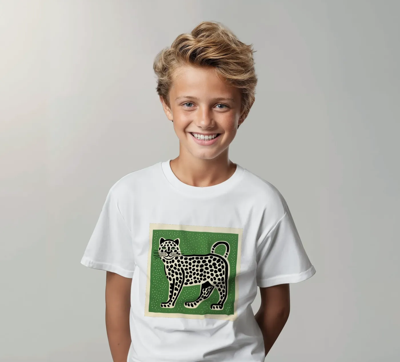 Green Leopard kinder t-shirt van Minimal Animal Art