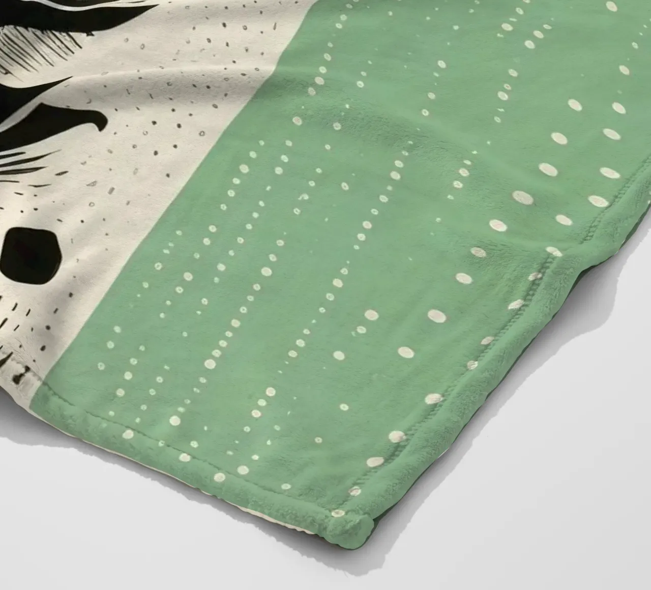 Lama verde 2 coperta in pile da Minimal Animal Art