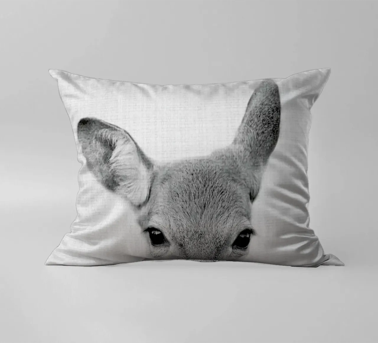 Print 90 decorative cushion by Lila x Lola