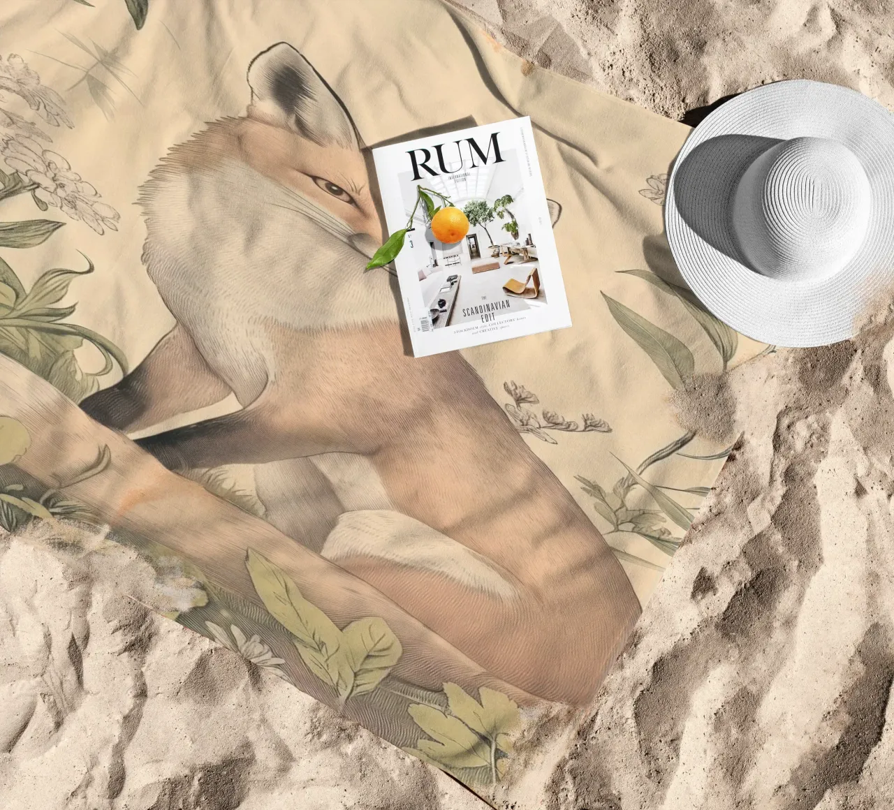 Illustrazione della volpe in Wild Botanical telo mare da Melloi Art Print