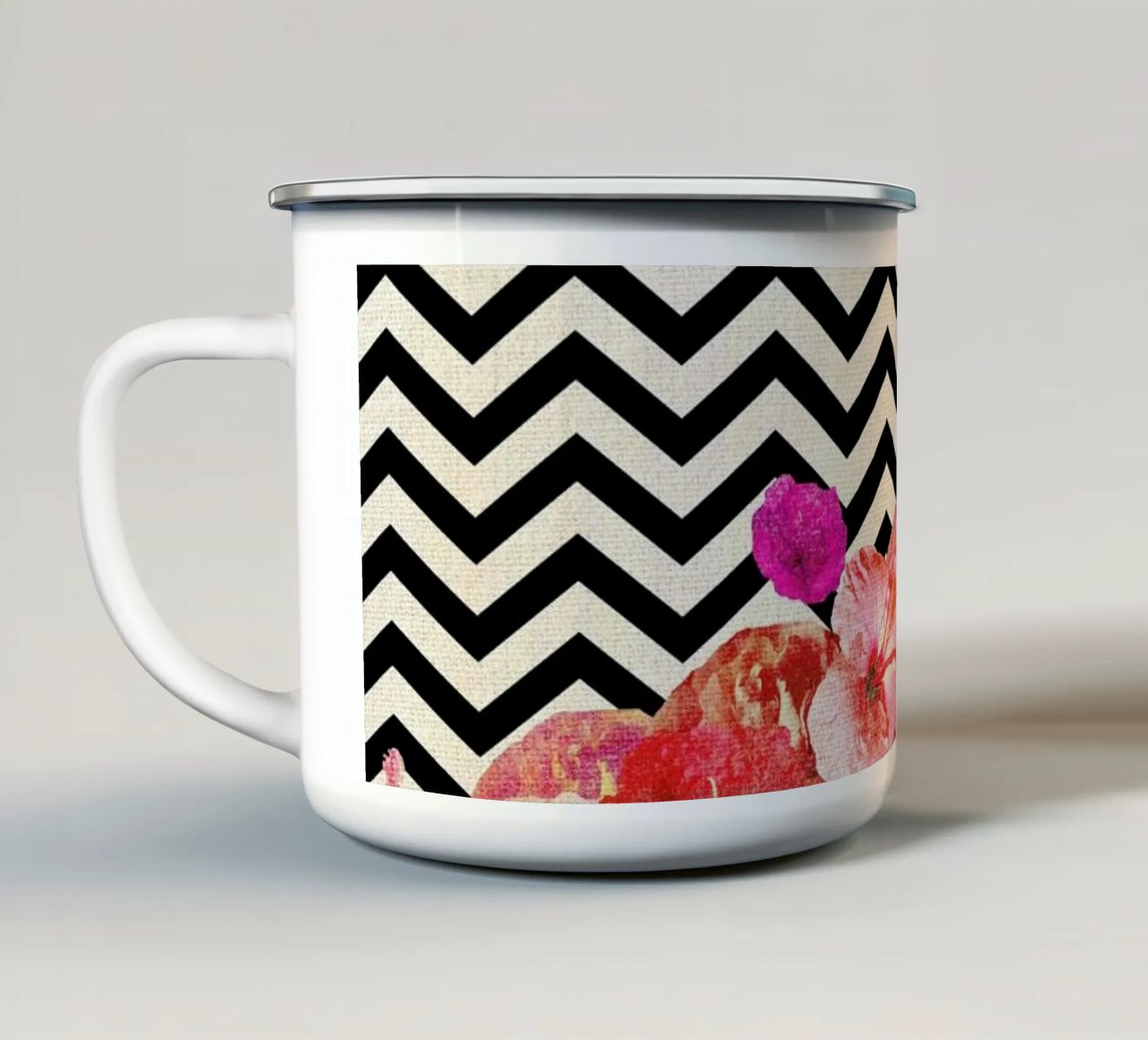 Chevron Flora II tazza in smalto da Bianca Green