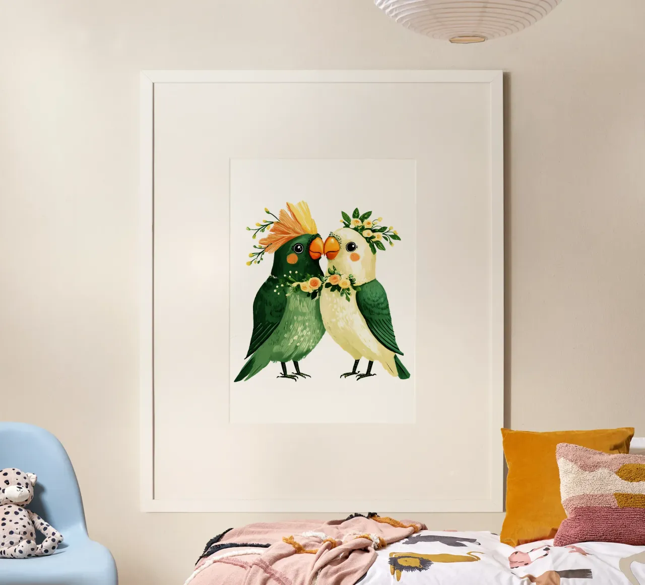 Pappagalli amati da San Valentino Trending Now poster con telaio in legno da Urban Life