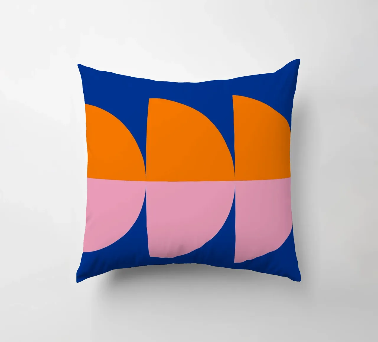 Spring Pantone Warm Color kussen van KHouse Studio