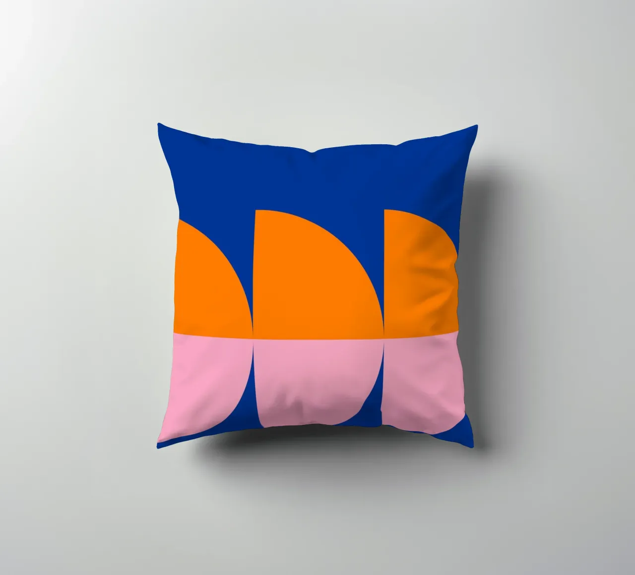 Spring Pantone Warm Color cuscino da KHouse Studio