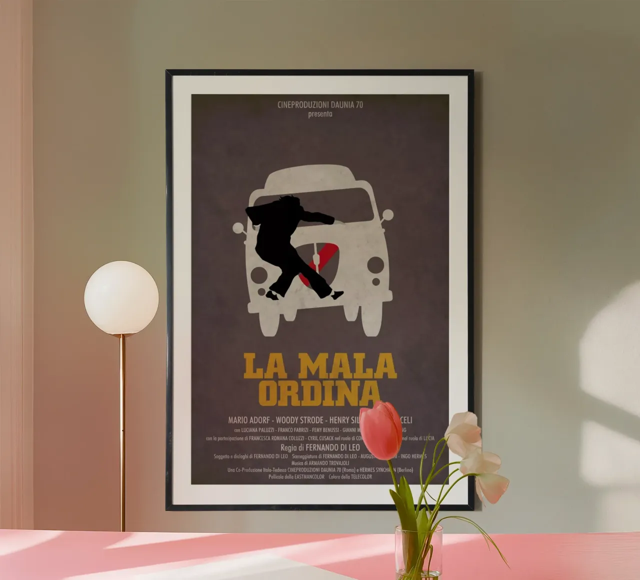 La Mala Ordina poster con telaio in legno da Federico Mancosu