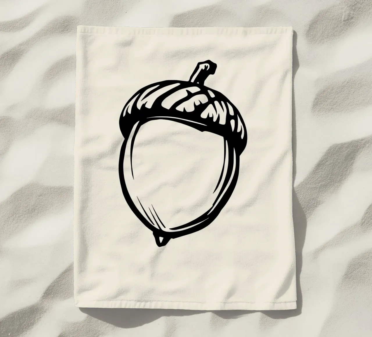 Illustrazione dettagliata di una singola ghianda in bianco e nero telo mare da DesignDoodle