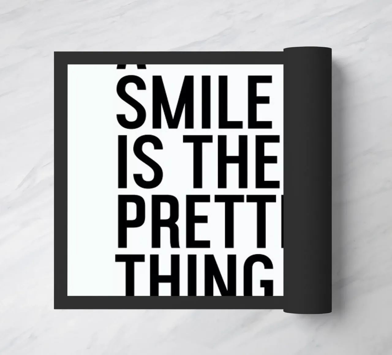 A Smile Is The Prettiest felpudo de Honeymoon Hotel